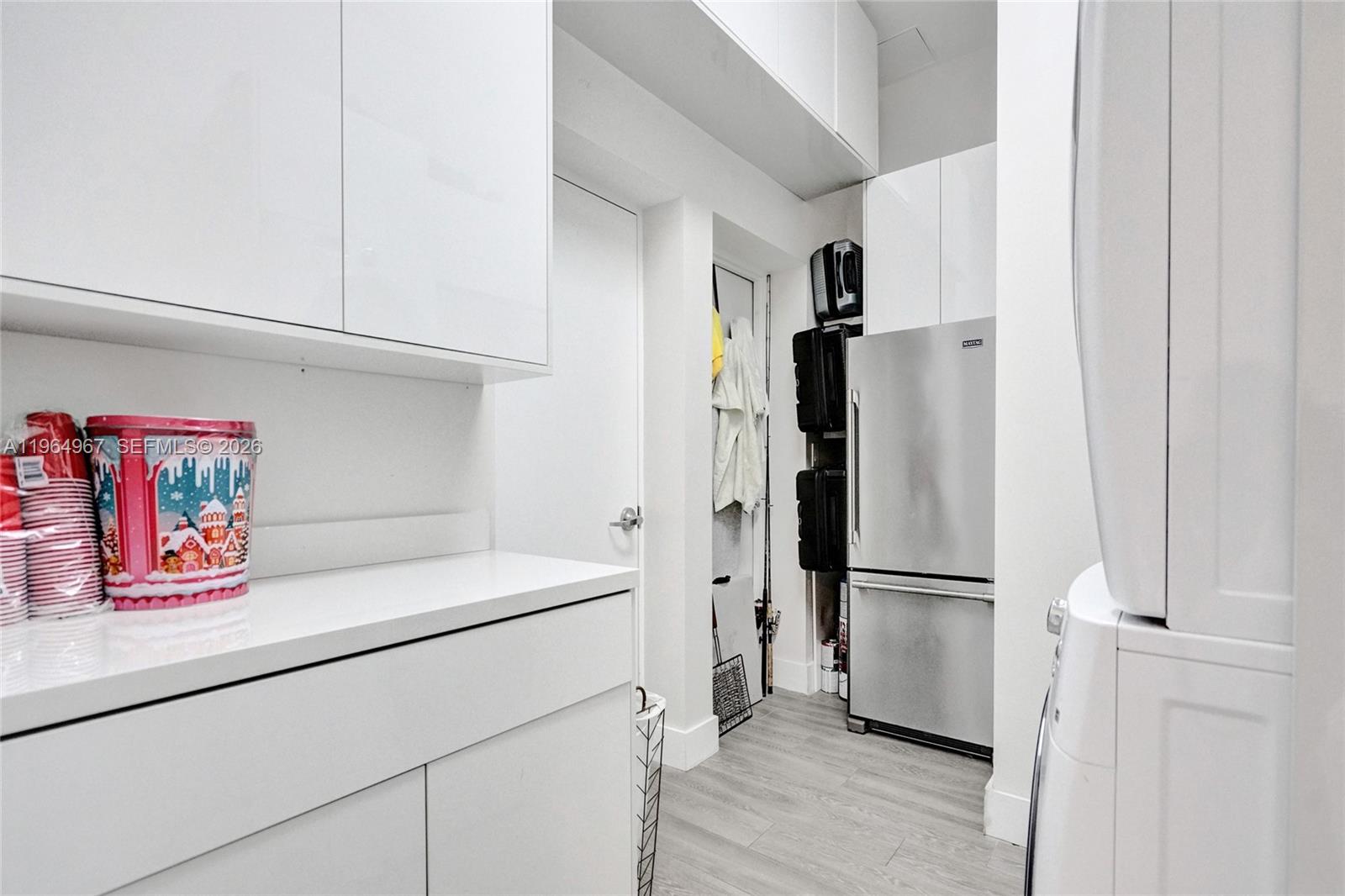 TDR TOWER II CONDO - Residential