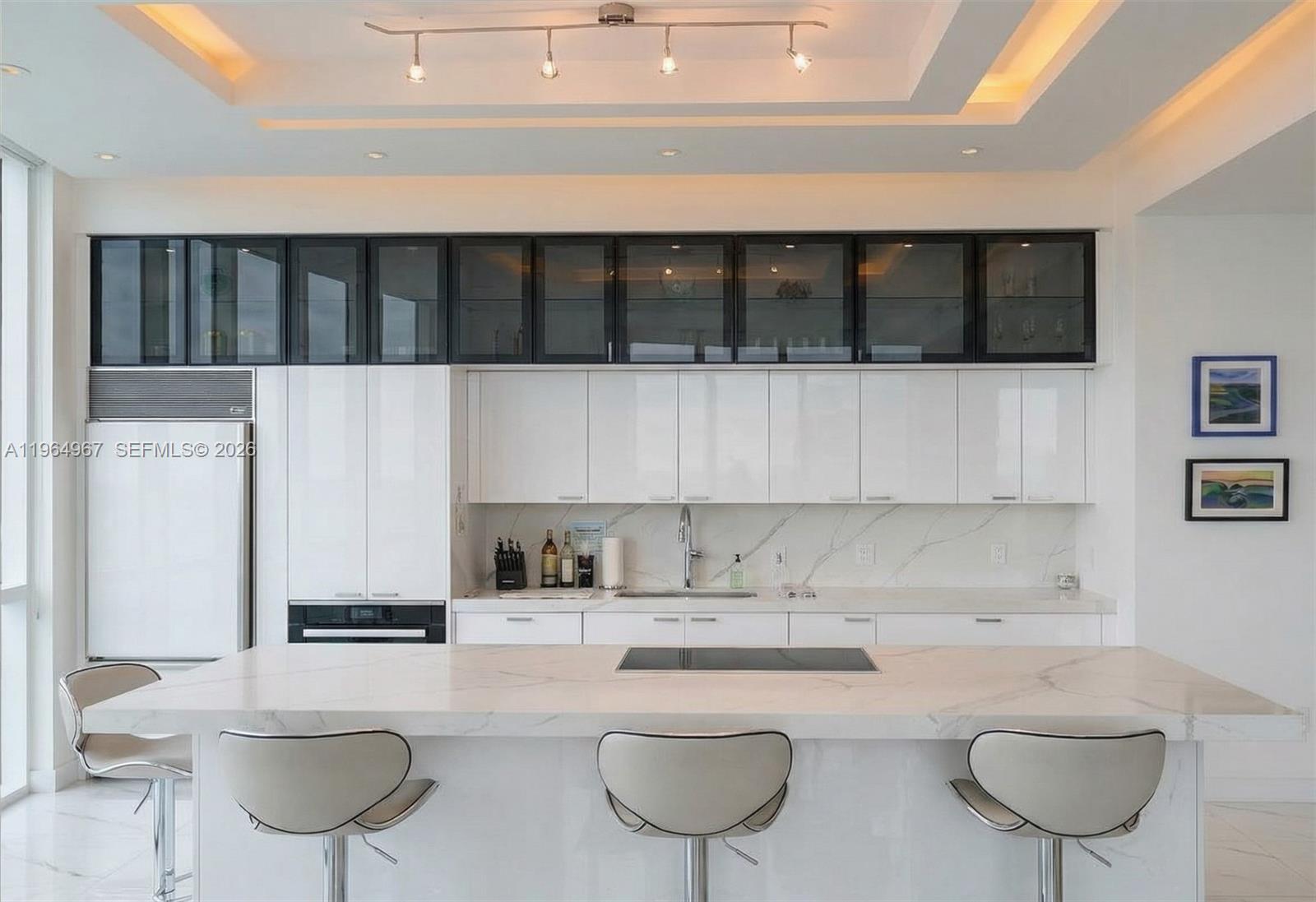 TDR TOWER II CONDO - Residential