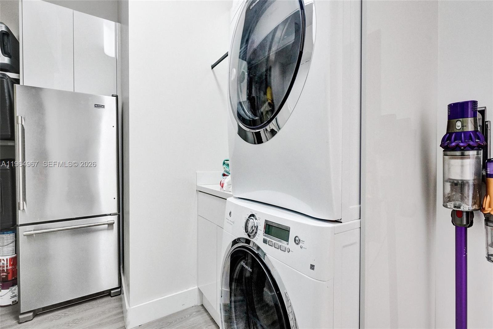 TDR TOWER II CONDO - Residential