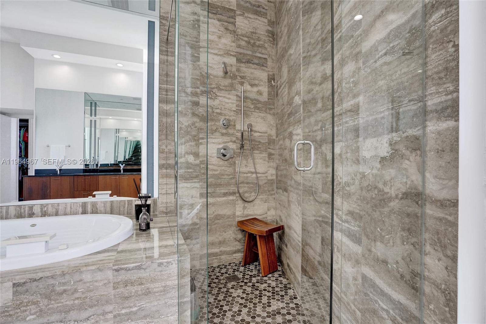 TDR TOWER II CONDO - Residential