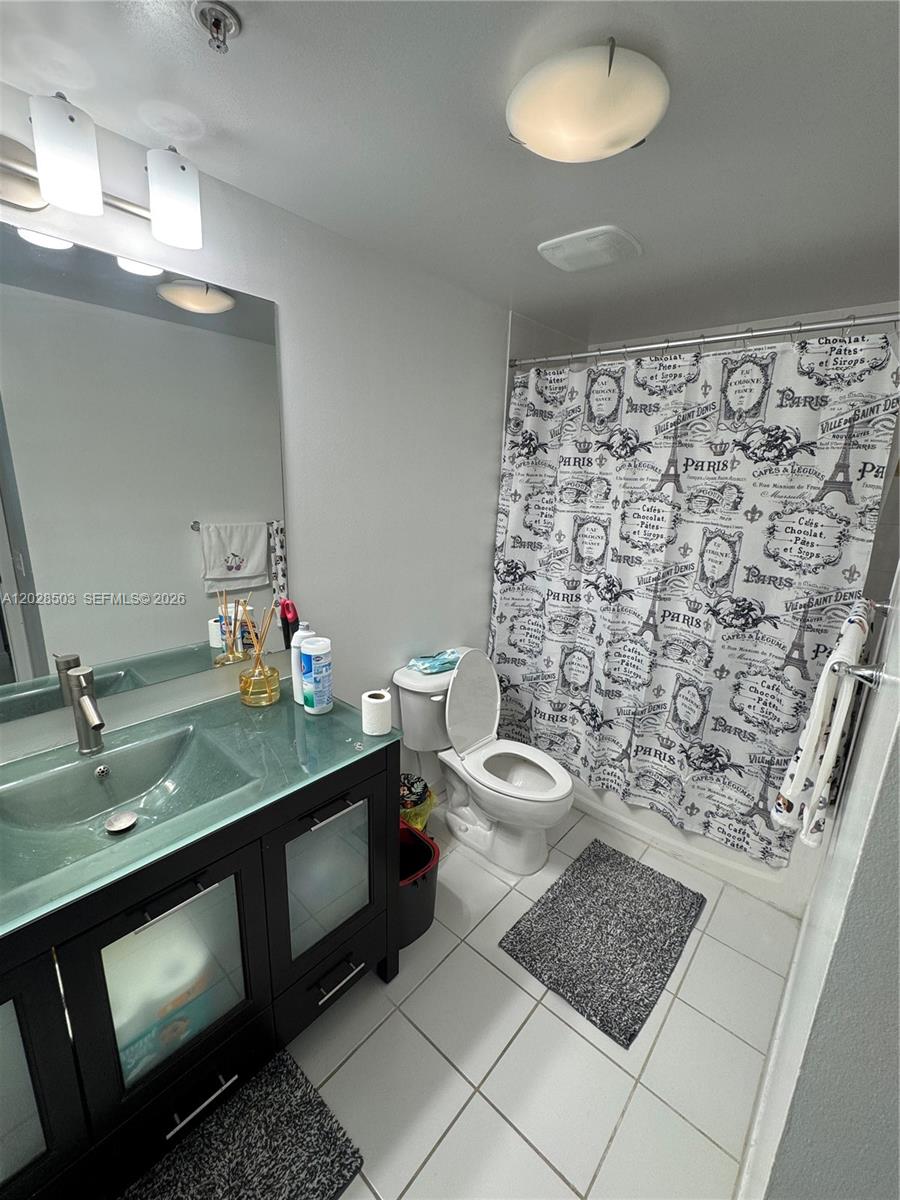 TERRAZAS RIVERPARK VILLAG - Residential