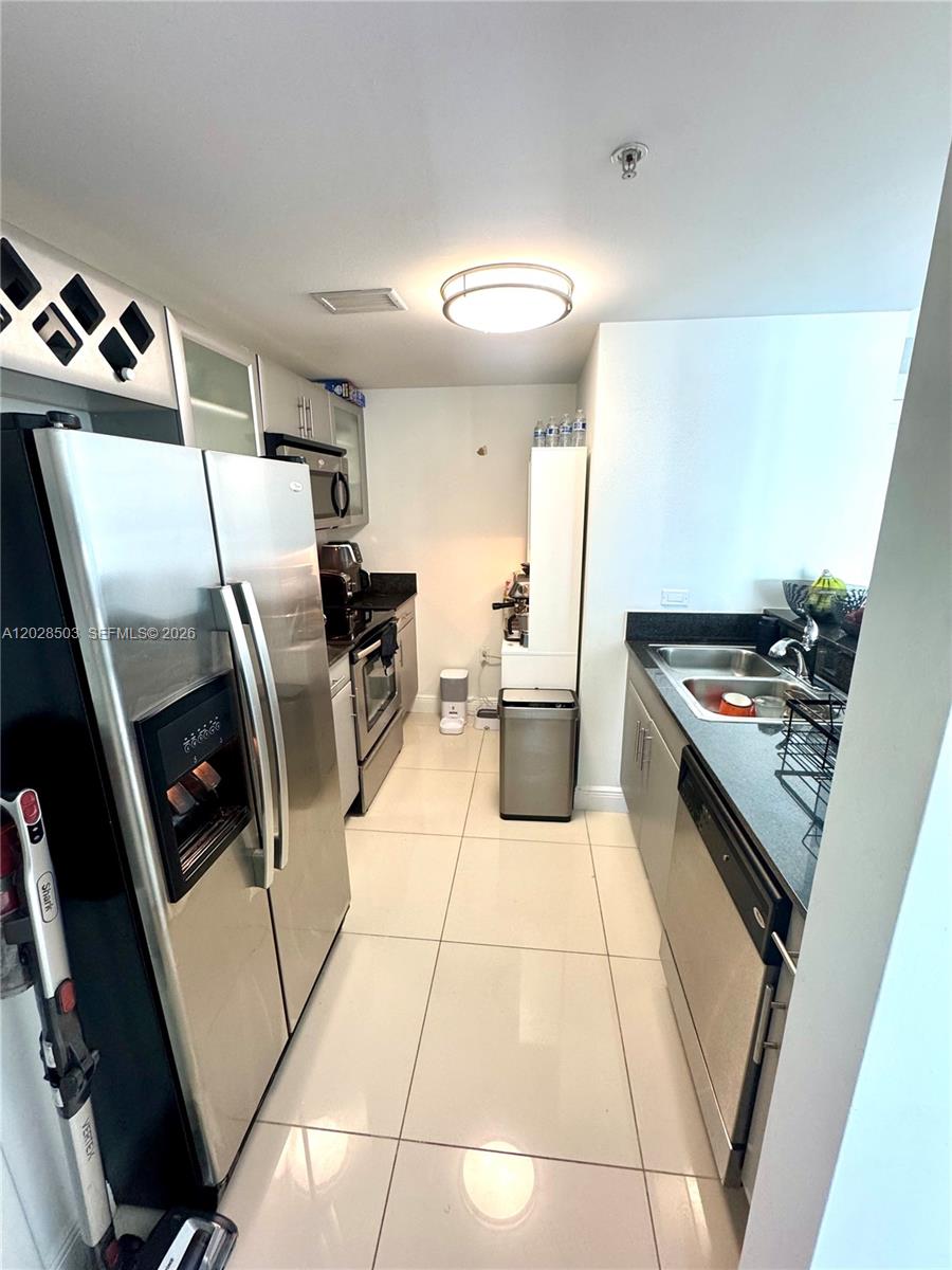 TERRAZAS RIVERPARK VILLAG - Residential