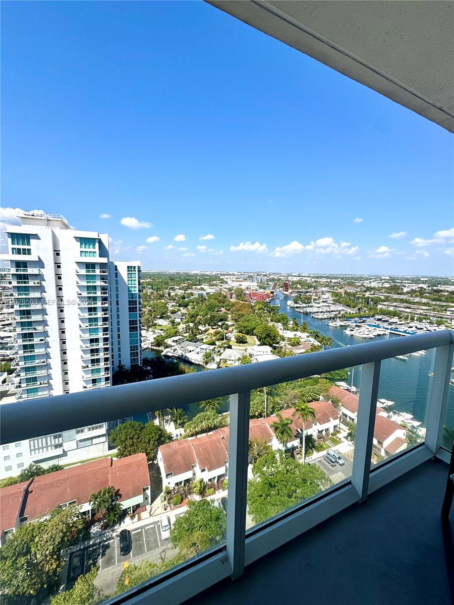 TERRAZAS RIVERPARK VILLAG - Residential