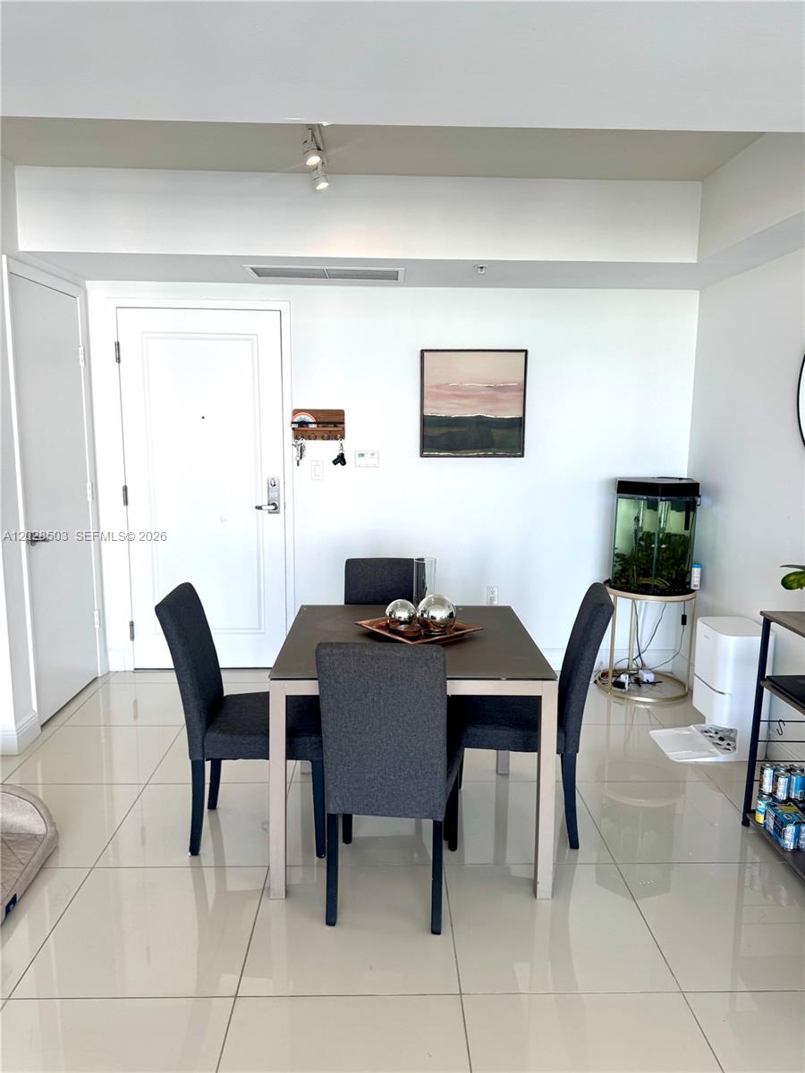 TERRAZAS RIVERPARK VILLAG - Residential
