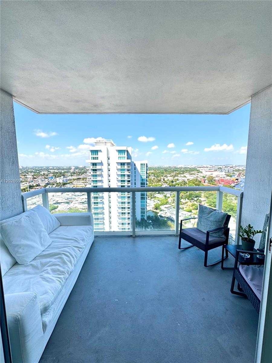 TERRAZAS RIVERPARK VILLAG - Residential