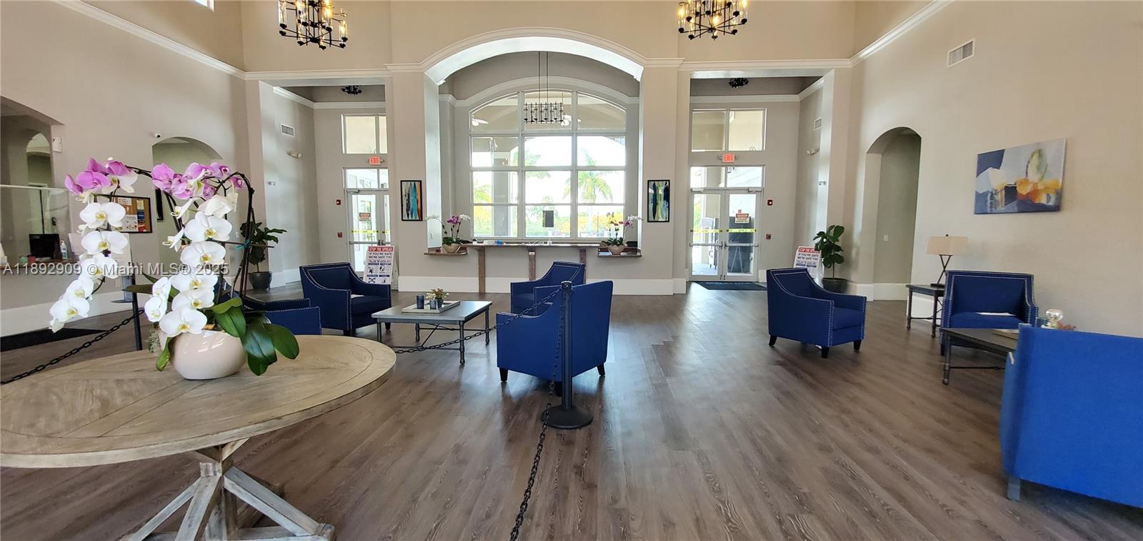 THE COURTS AT BAYSHORE I - Residential Lease