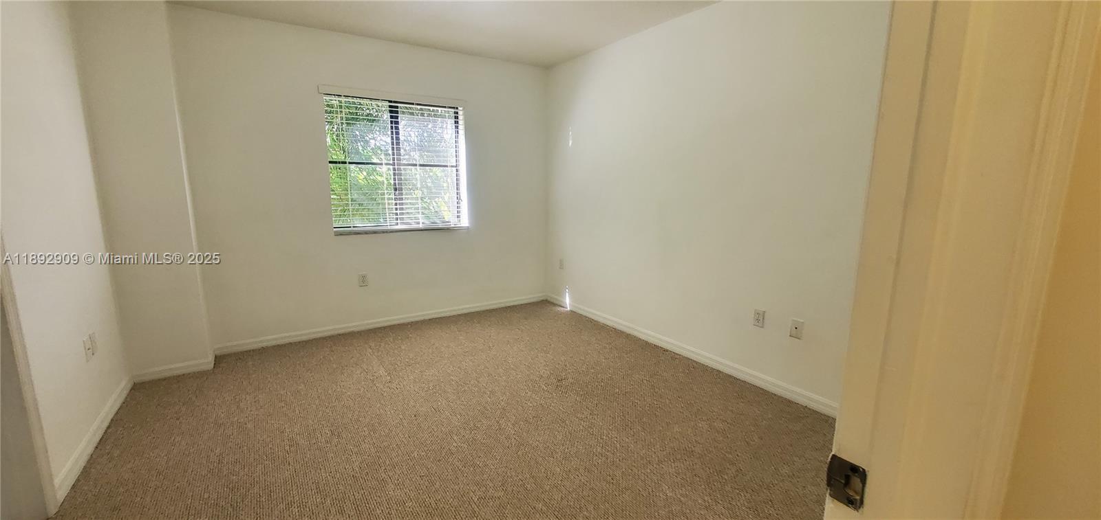 THE COURTS AT BAYSHORE I - Residential Lease