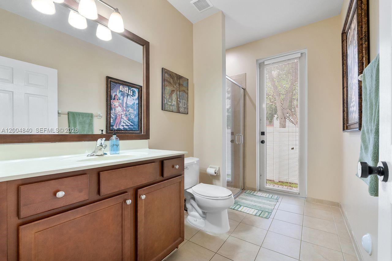 KENDALL COMMONS RESIDENTI - Residential