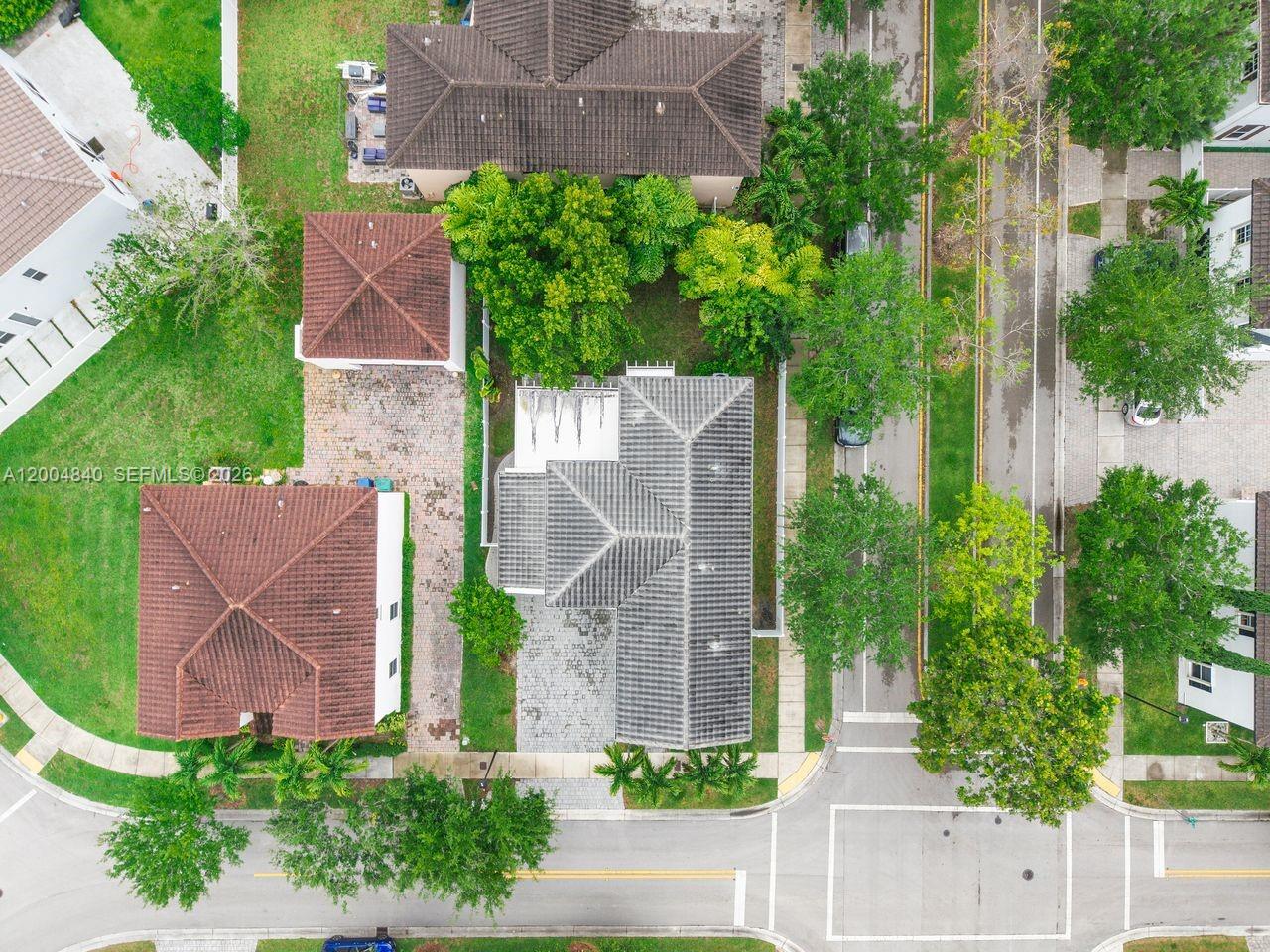 KENDALL COMMONS RESIDENTI - Residential