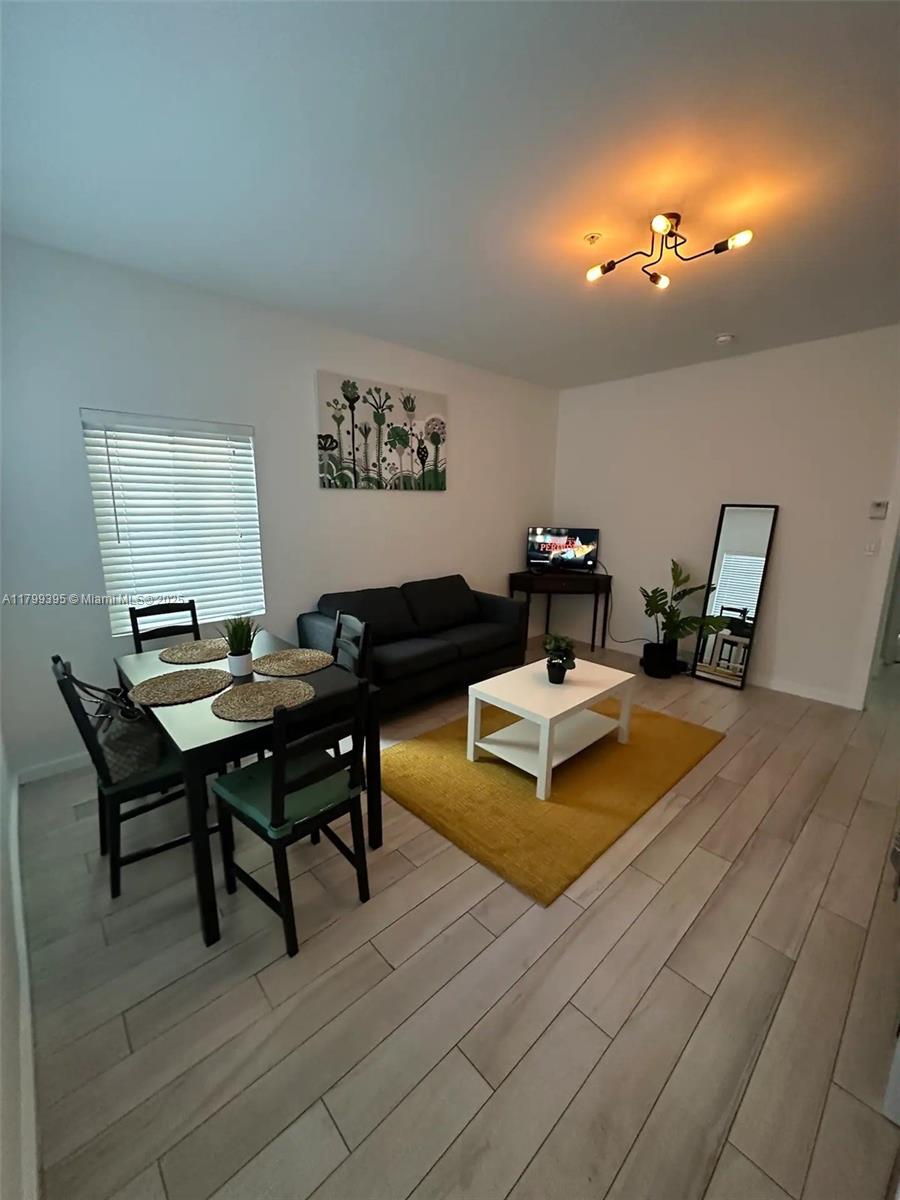 1450 Meridian Ave 107