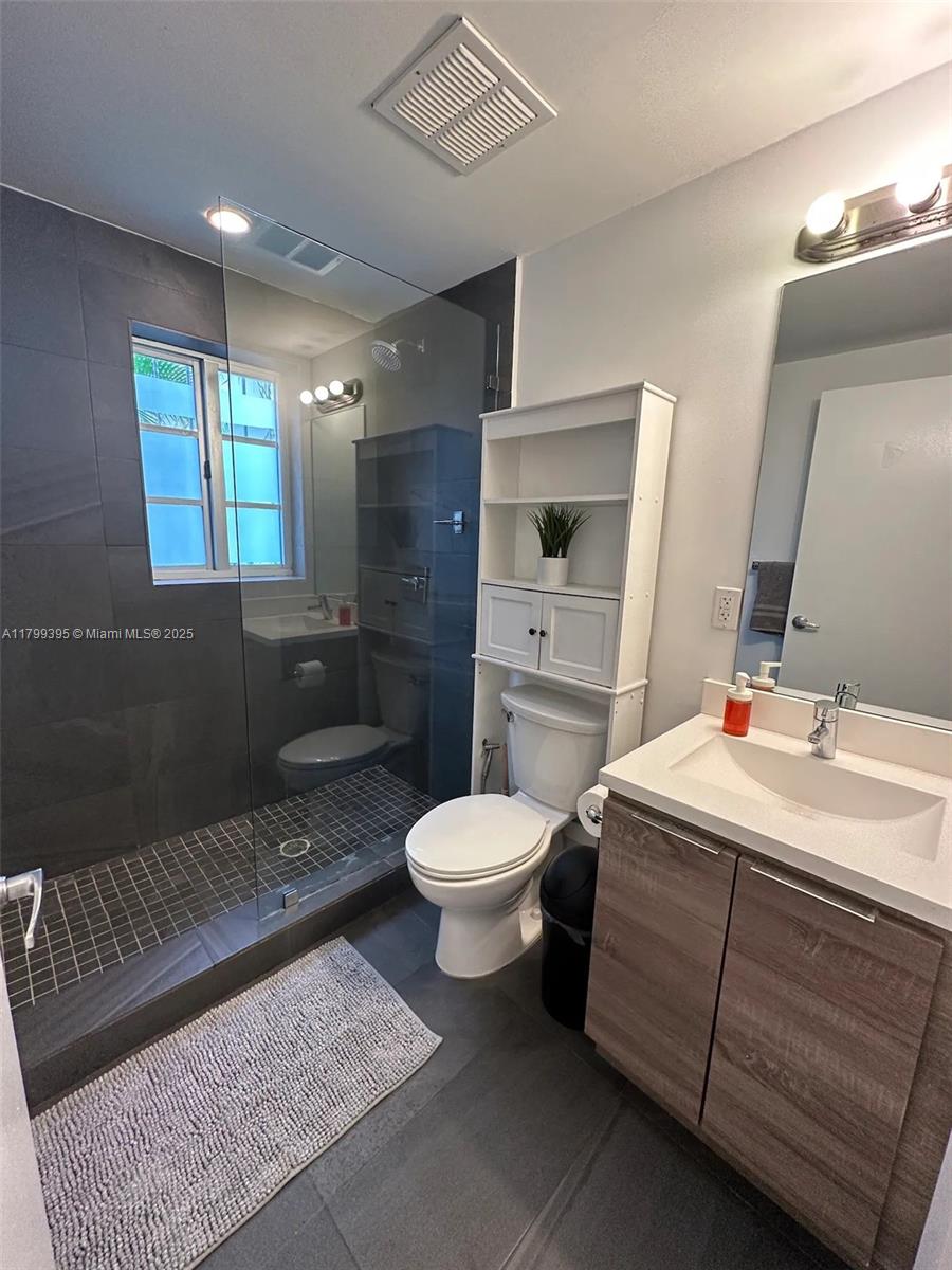 1450 Meridian Ave 107