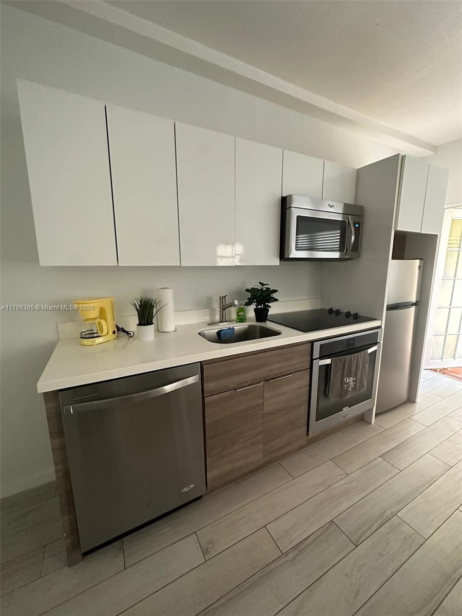 Rental Property at 1450 Meridian Ave 107, Miami Beach, Miami-Dade County, Florida - Bedrooms: 1 
Bathrooms: 1  - $1,800 MO.