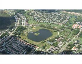 SUN N LAKE ESTATES - Land