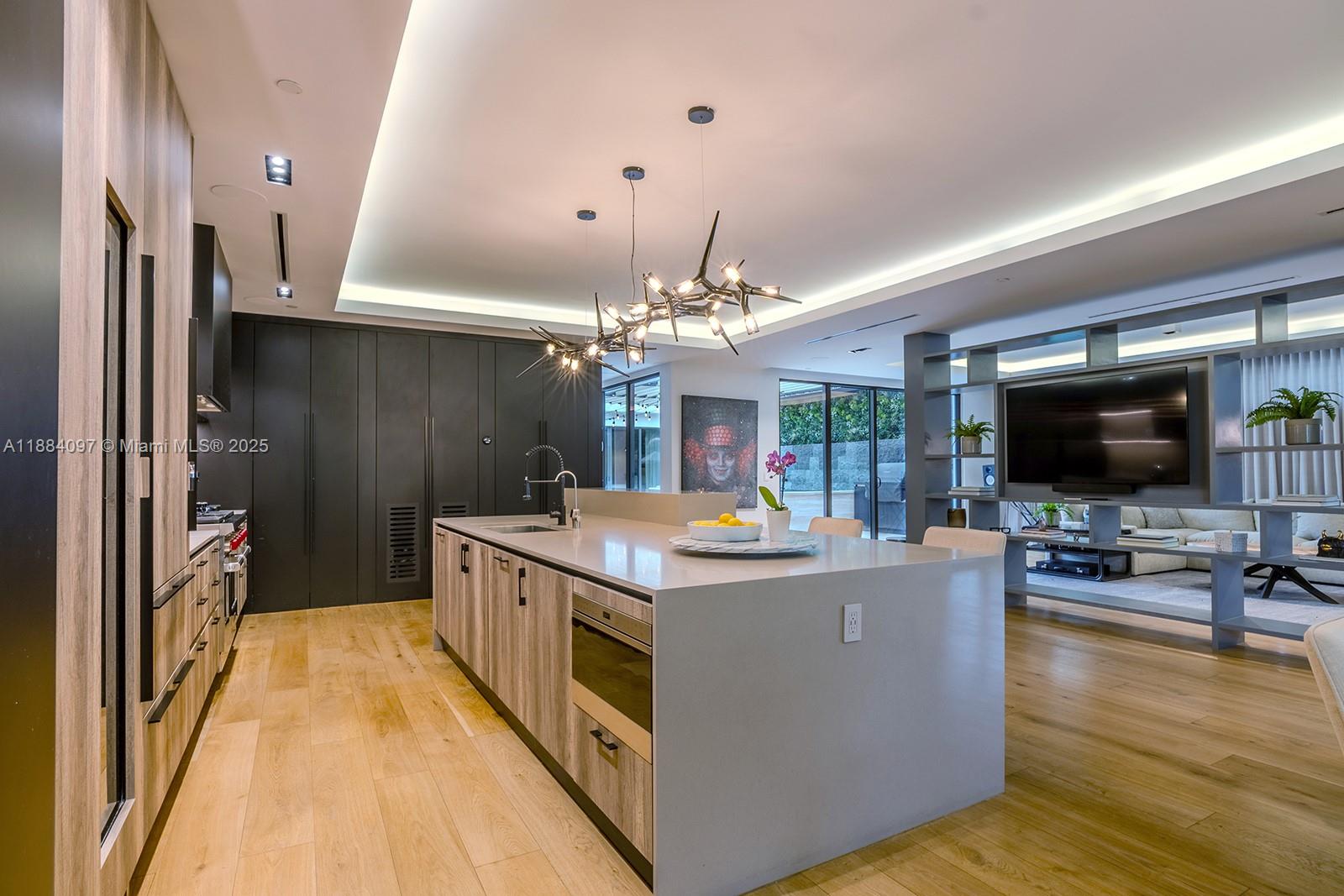 350 MERIDIAN CONDO - Residential