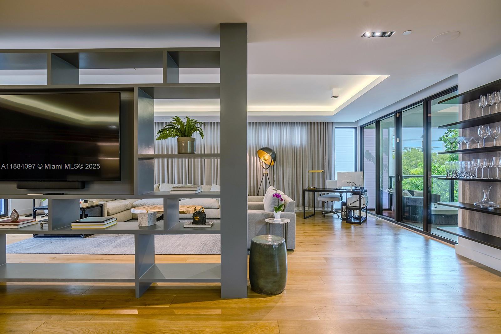 350 MERIDIAN CONDO - Residential