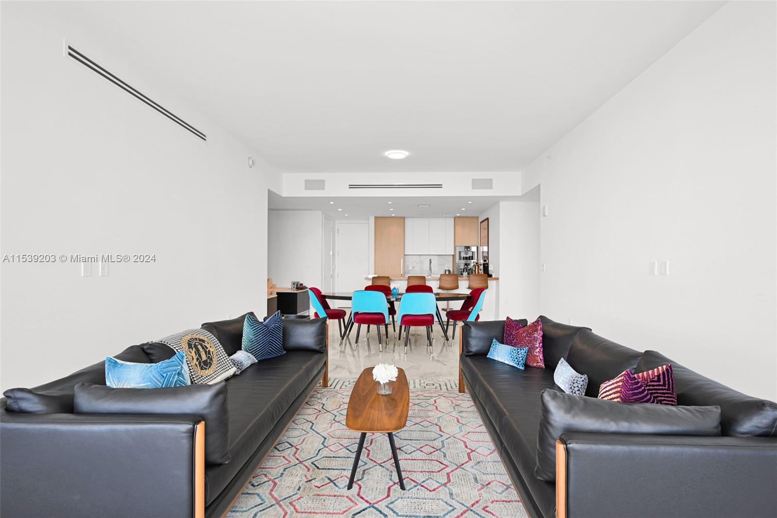 RITZ CARLTON - Residential