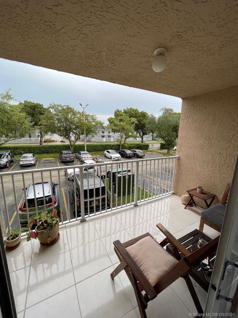 KENDALL LAKE TOWERS CONDO - Residential