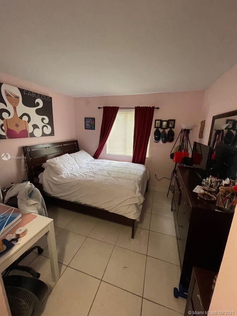 KENDALL LAKE TOWERS CONDO - Residential