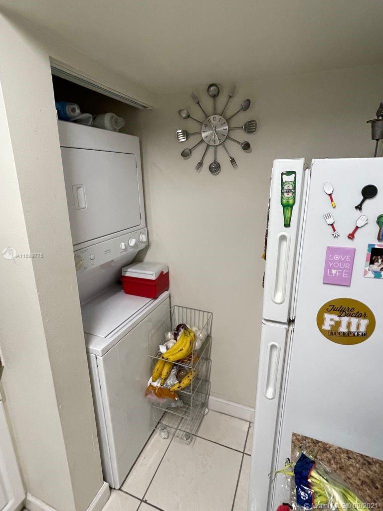 KENDALL LAKE TOWERS CONDO - Residential