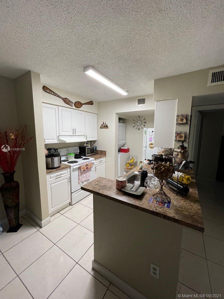 KENDALL LAKE TOWERS CONDO - Residential