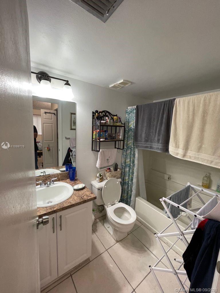 KENDALL LAKE TOWERS CONDO - Residential