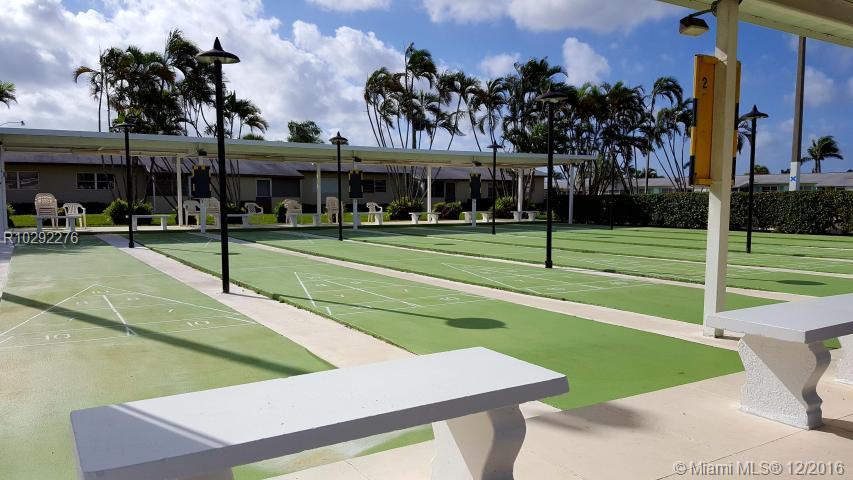 CRESTHAVEN VILLAS 10 COND - Residential