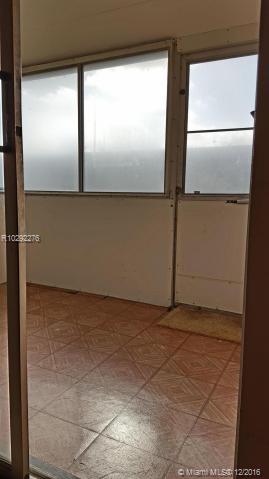 CRESTHAVEN VILLAS 10 COND - Residential