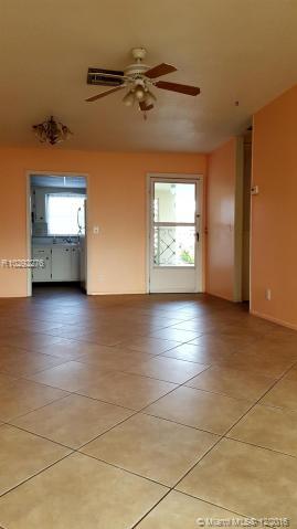 CRESTHAVEN VILLAS 10 COND - Residential