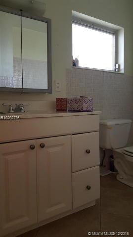 CRESTHAVEN VILLAS 10 COND - Residential