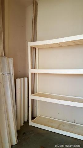 CRESTHAVEN VILLAS 10 COND - Residential