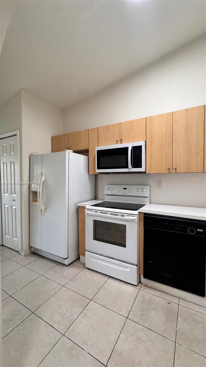 VENETIA GARDENS SOUTH CON - Residential