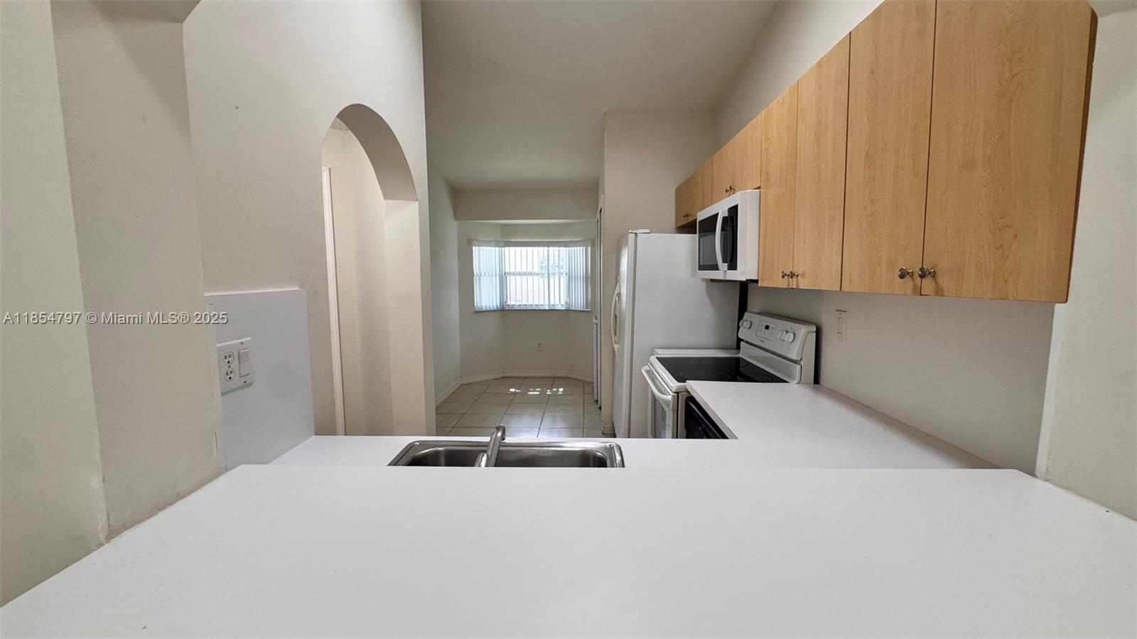 VENETIA GARDENS SOUTH CON - Residential