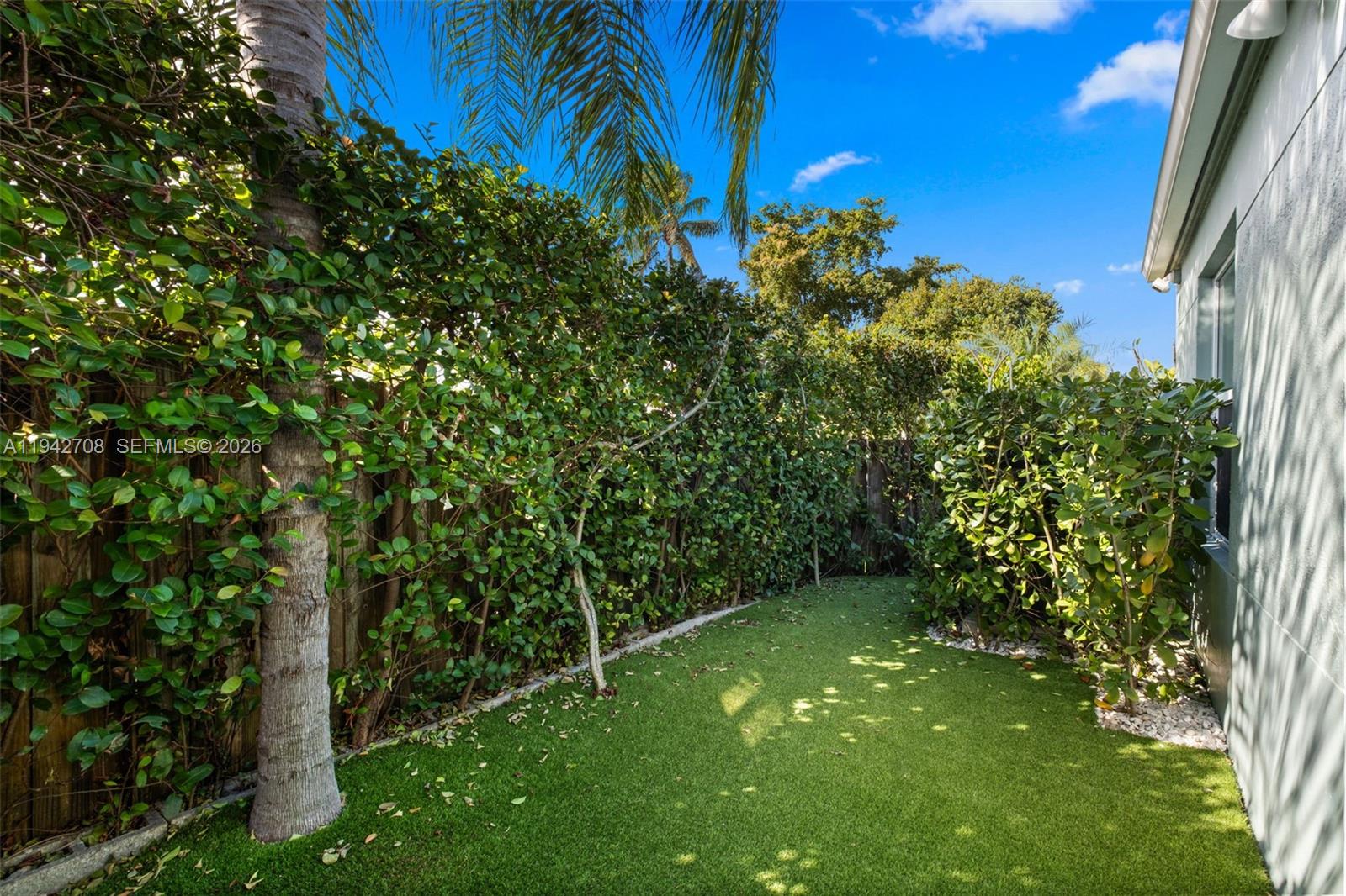 LAKES BY THE BAY SEC 5 - Residential