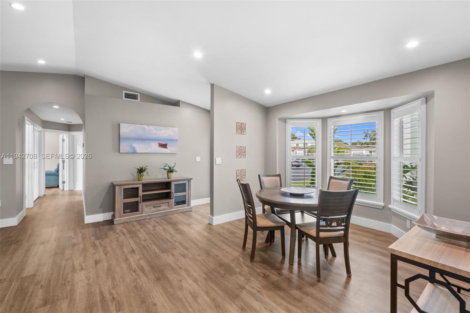 LAKES BY THE BAY SEC 5 - Residential