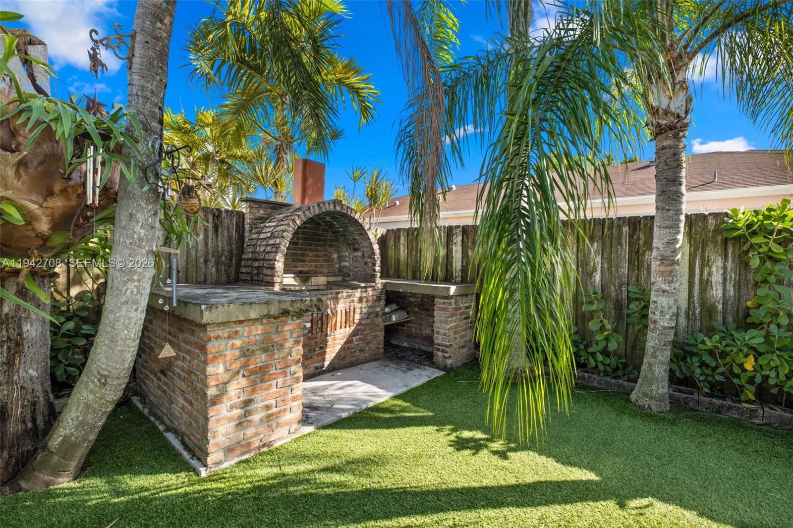 LAKES BY THE BAY SEC 5 - Residential