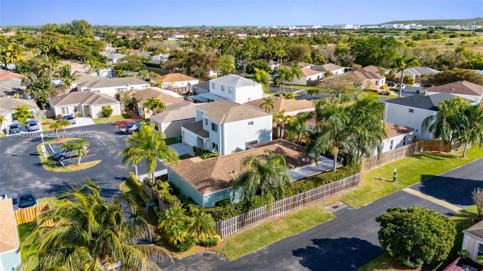 LAKES BY THE BAY SEC 5 - Residential