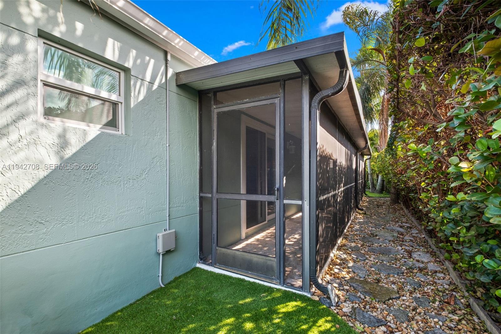 LAKES BY THE BAY SEC 5 - Residential