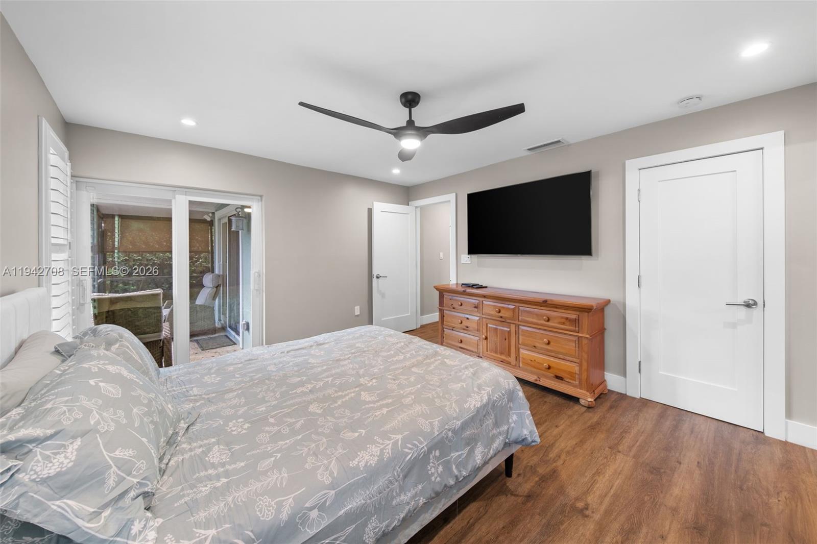 LAKES BY THE BAY SEC 5 - Residential