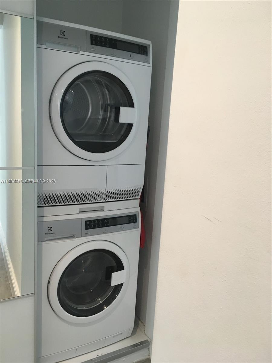 OCEAN BEACH ADDN NO 3 - Residential Income