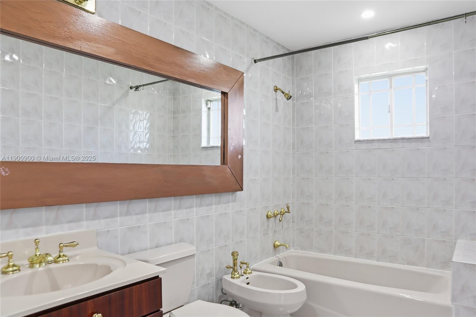 SAGA BAY SEC 1 PT 4 - Residential Lease