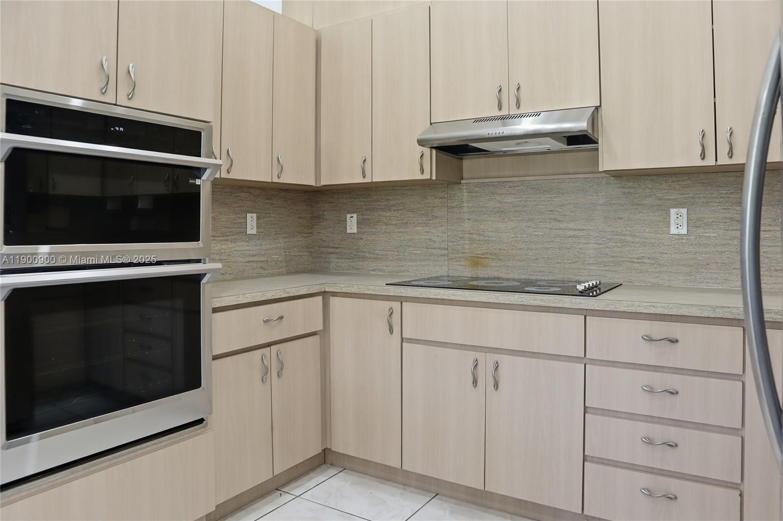 SAGA BAY SEC 1 PT 4 - Residential Lease