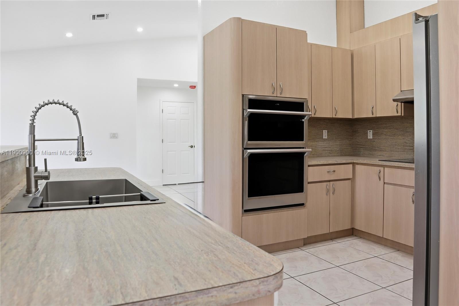 SAGA BAY SEC 1 PT 4 - Residential Lease