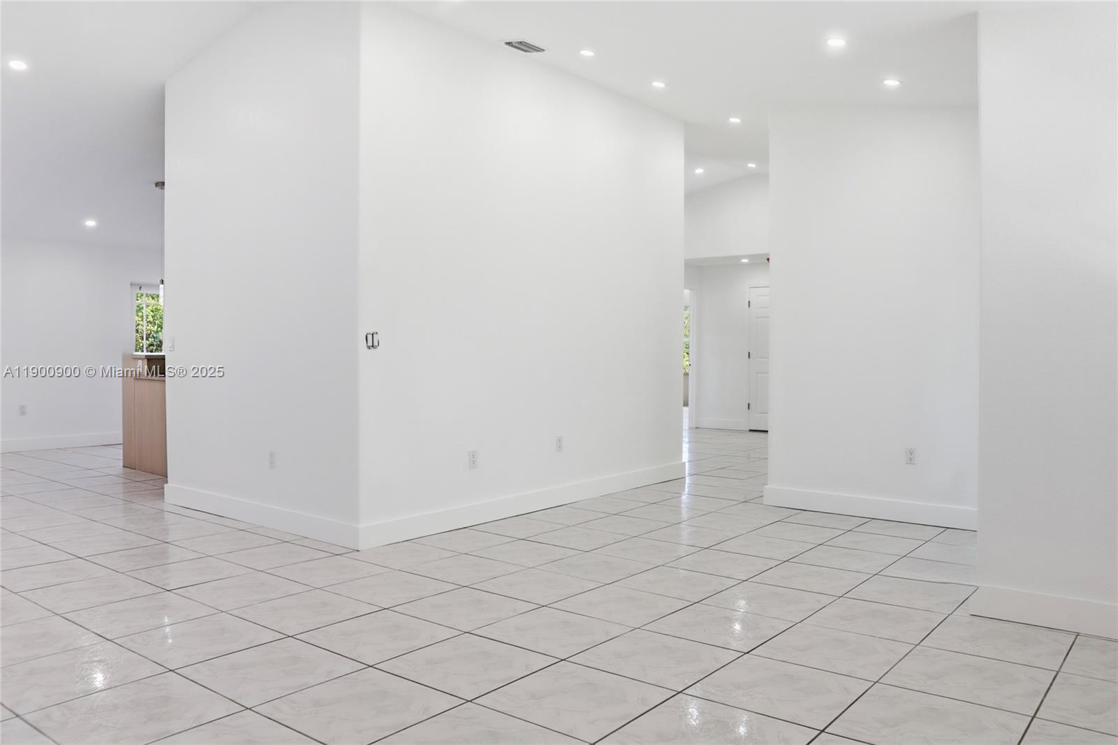 SAGA BAY SEC 1 PT 4 - Residential Lease