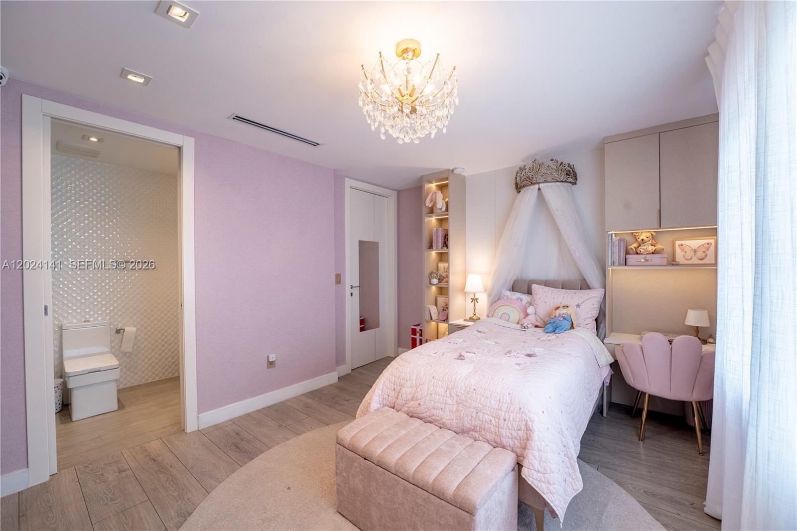 DORAL ISLES PACIFICA - Residential