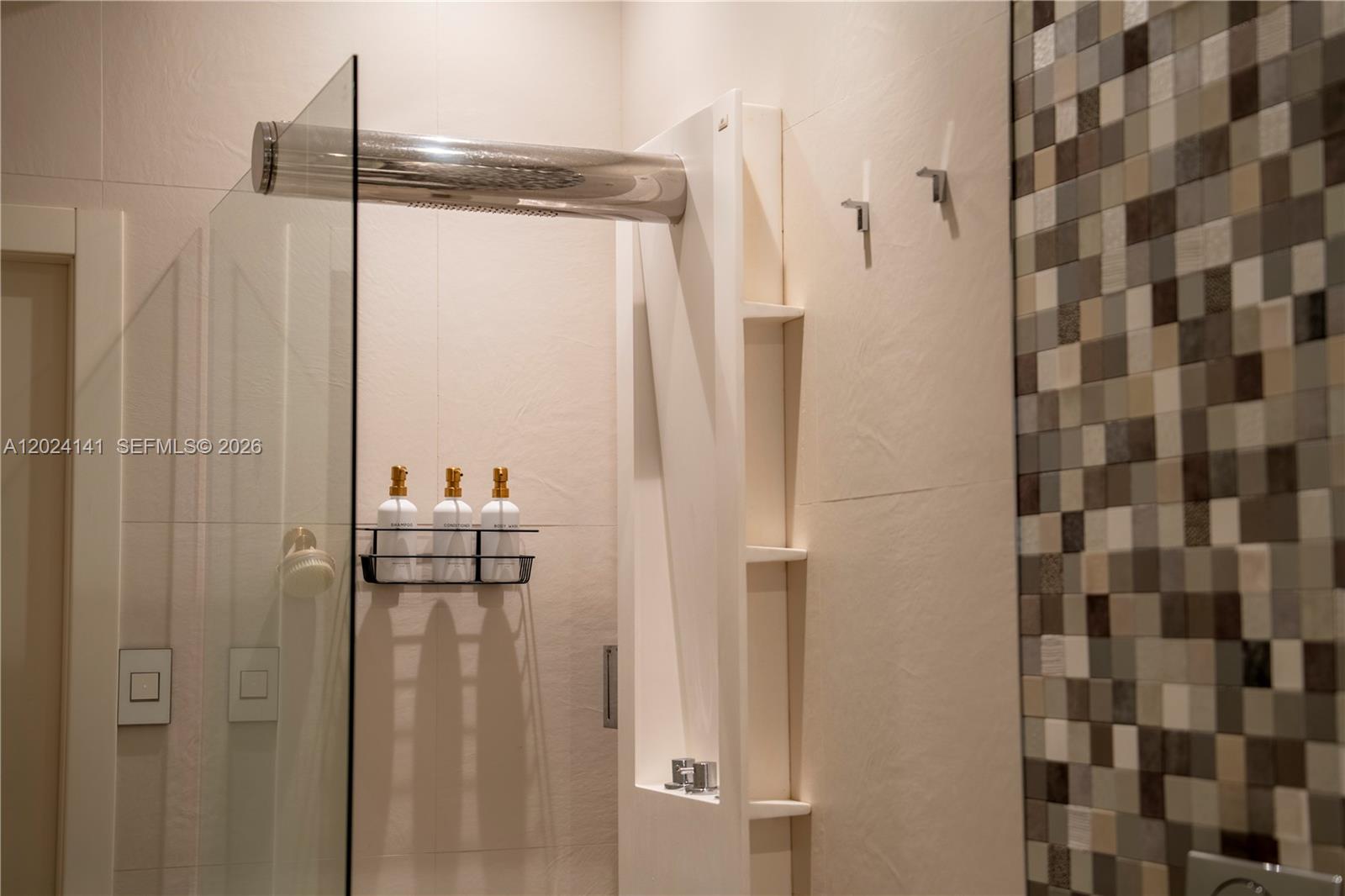 DORAL ISLES PACIFICA - Residential