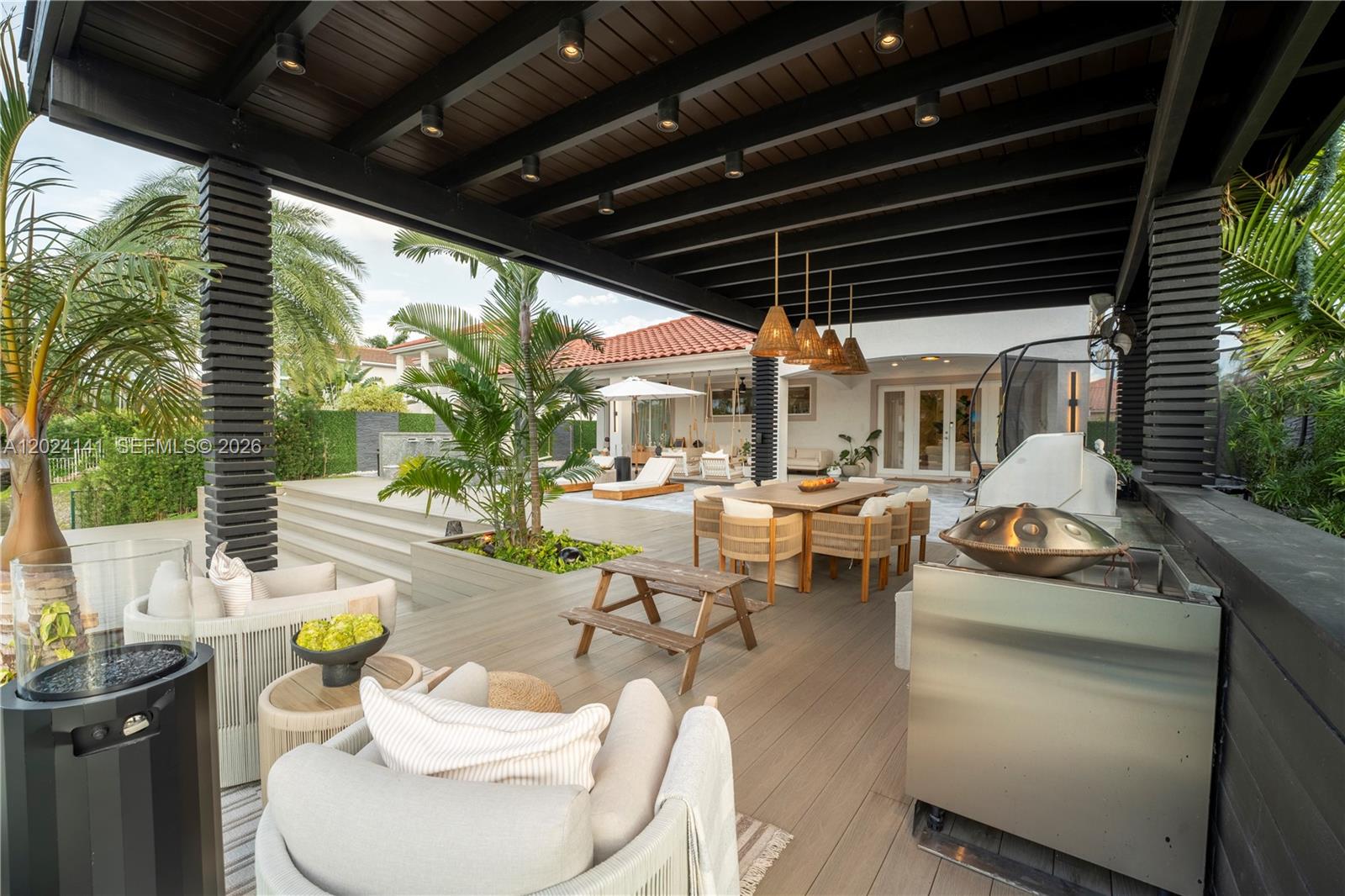 DORAL ISLES PACIFICA - Residential