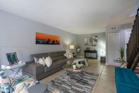 Condominium in Miami FL 6465 116th Pl Pl 4.jpg