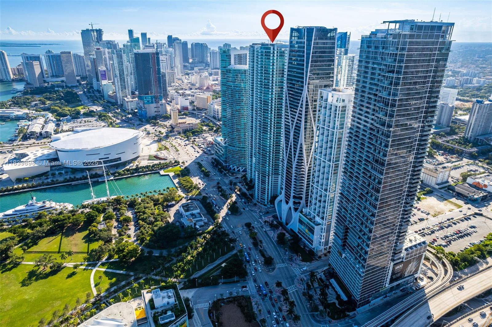 900 Biscayne Blvd 5208