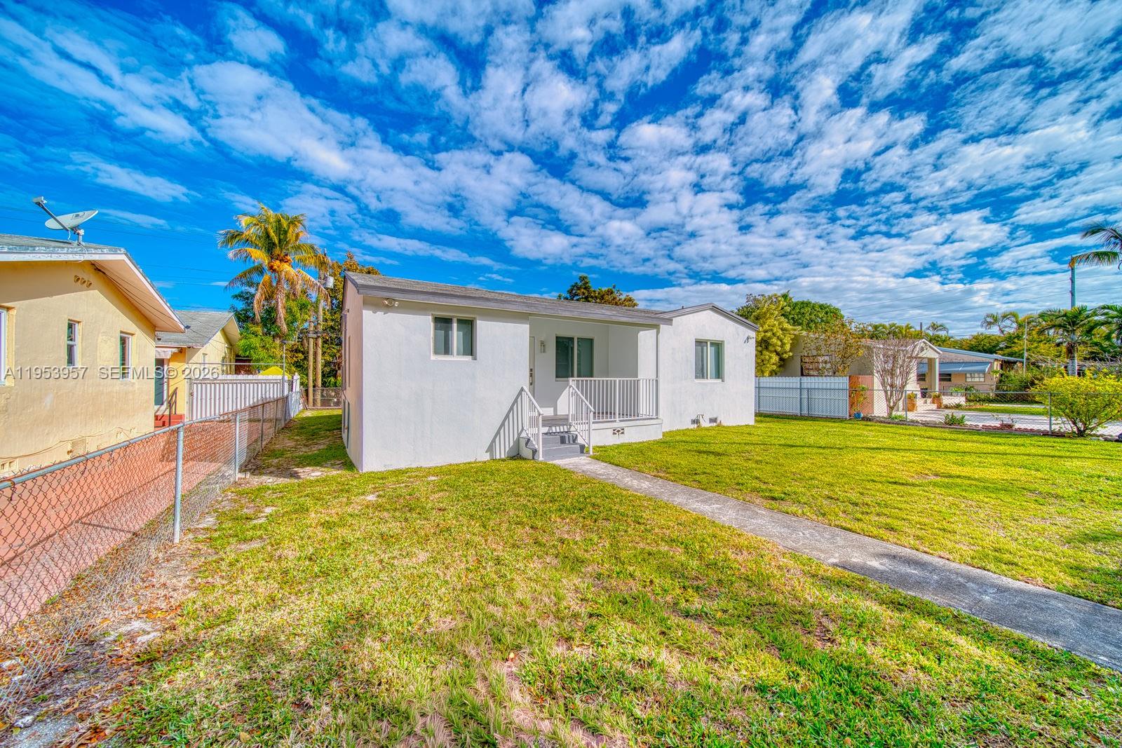 4345 SW 5th Ter