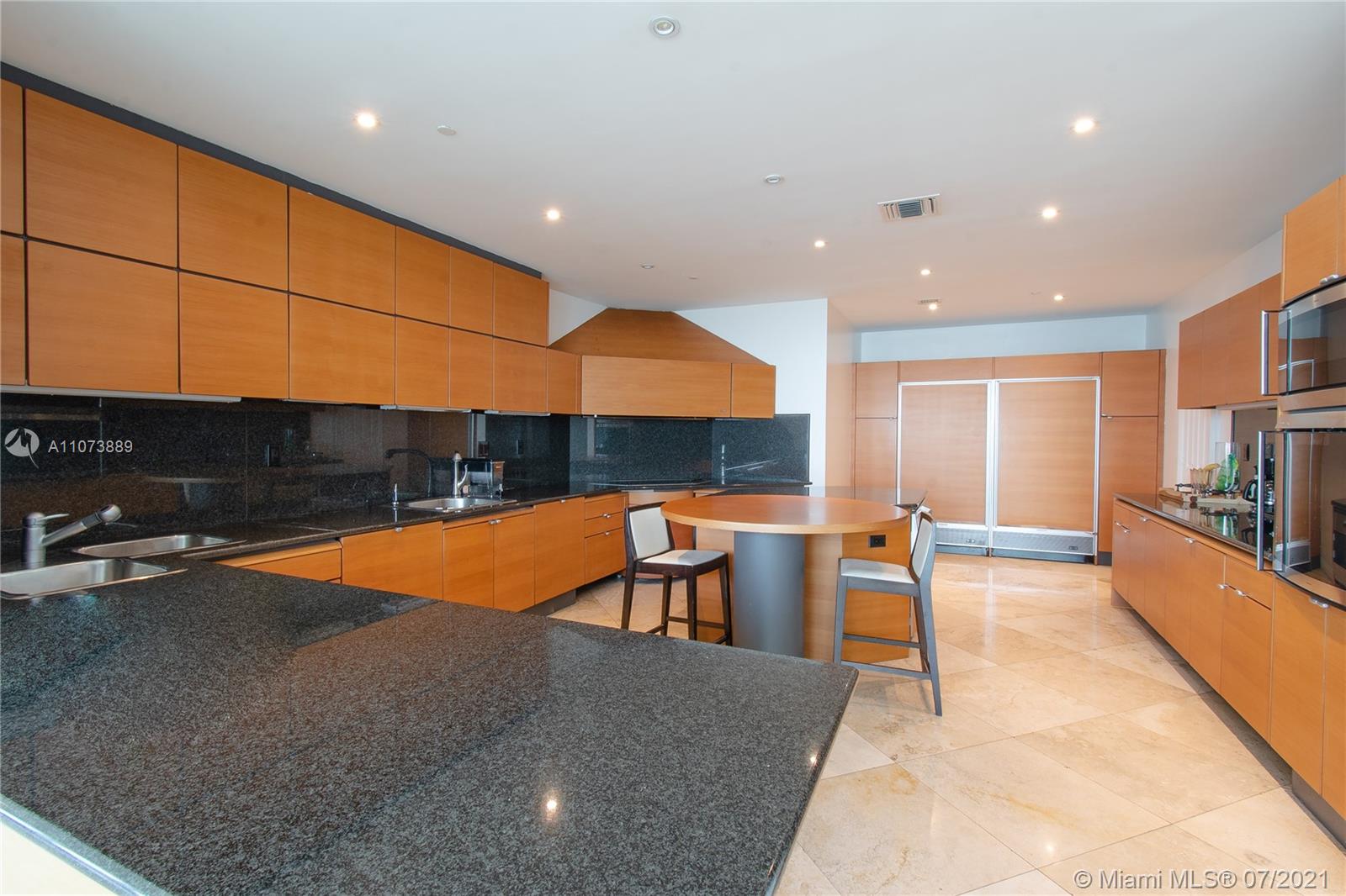 SANTA MARIA CONDO - Residential